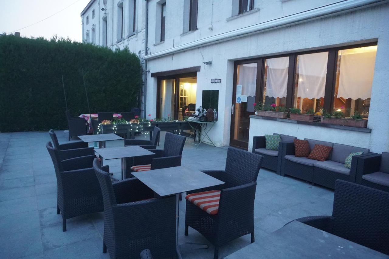 Le Chateau De Frankie Spas-Saunas Grand-Reng Exterior foto